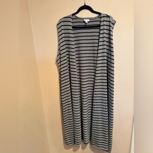 LuLaRoe Gray & Black Striped Open Duster with Side Slits